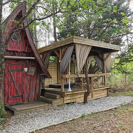 40 Holiday home *